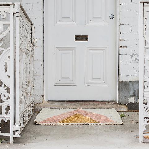 Arrow Doormat / Gold