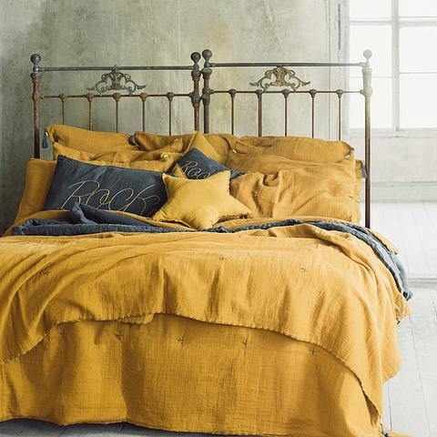 Double Saloo Duvet Cover in Gold / Single, Double